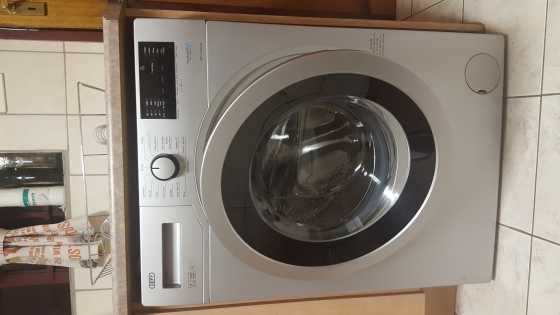 7kg Siilver Defy washing machine for sale