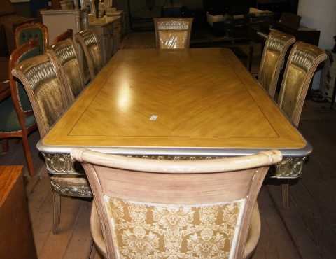 8 Piece Dining Room Set S018109A Rosettenvillepawnshop