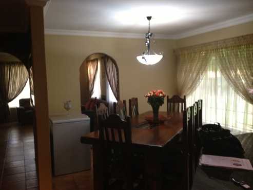 8 Piece Dinning Room Set for Sale