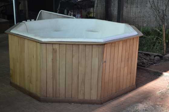 8 seater jacuzzi