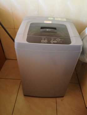 8.5 kg LG Washing machine