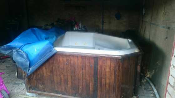 8man jacuzzi te koop