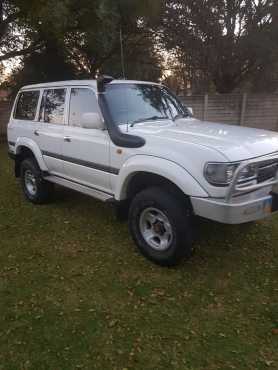 93 Landcruiser 4.5 GX petrol for sale or to swop