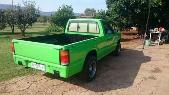 95 Ford Courier with Fairmont V8 351 engine