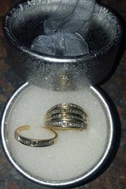 9ct engagement and wedding ring