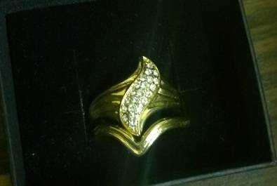 9ct GOLD RING SET