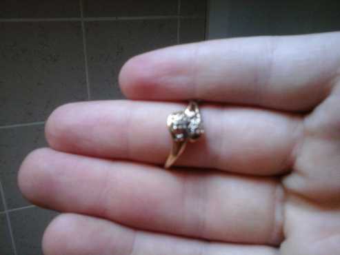 9ct gold ring with two diamonds