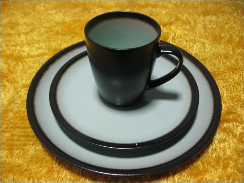 Wholesale Porcelain Plates and Mug and Bowls