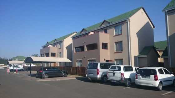 A 2-bedroom flat in Benoni for sale