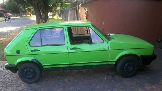 A green vw golf