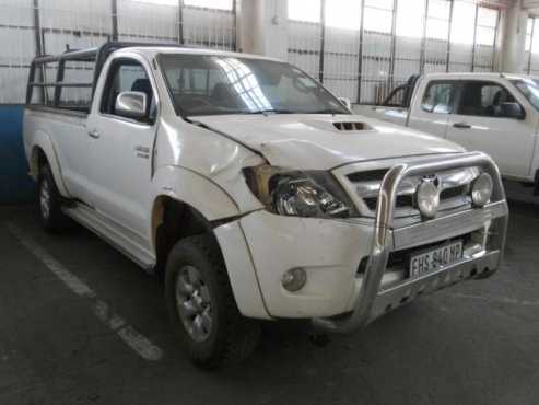 Accident Damaged 2006 Toyota Hilux 3.0L D-4D code 2