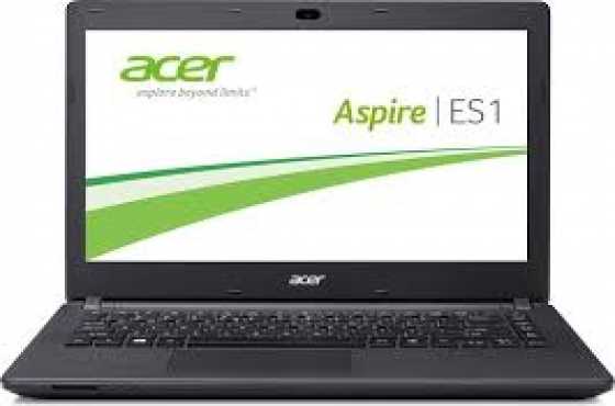 Acer aspire with webcam very clean r2300