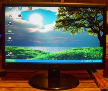 Acer Computer LCD widescreen monitor 18.5 inch