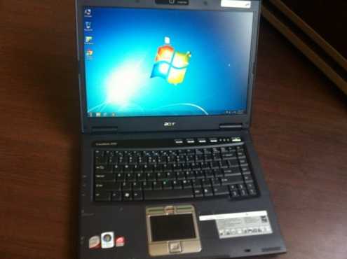 Acer laptop with webcam r1300