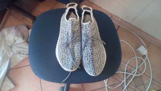 Addidas yeezys