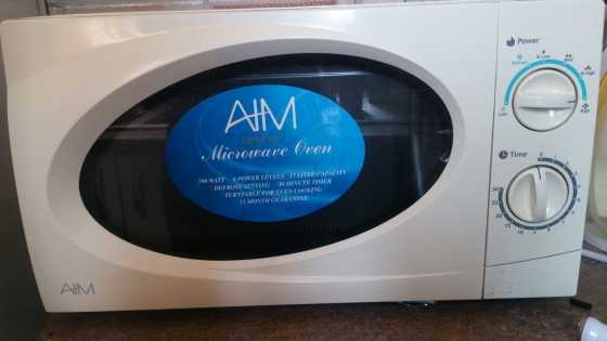 AIM 17litre microwave