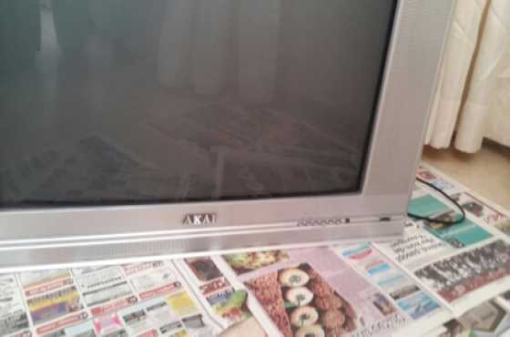 akai 80cm box tv for sale