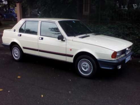 ALFA GIULIETTA  EXECUTIVE 1980