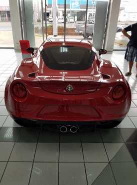 Alfa romeo 4c premium brand new