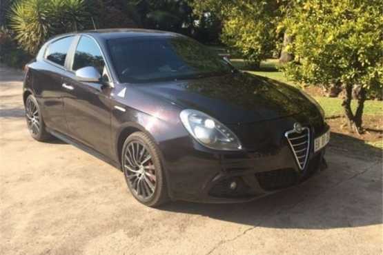 Alfa Romeo Giulietta 1.8T QUAD VERDE 5DR