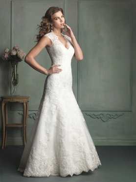 Allure Bridal Wedding Dress - Ivory - Size 8-10 - Style 9113