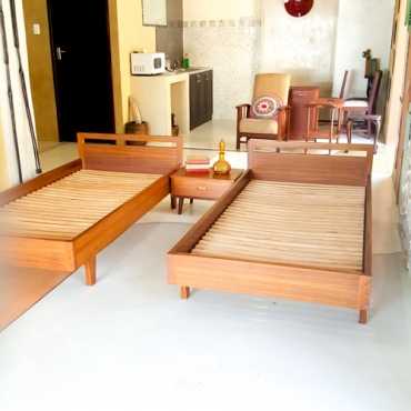 Amazing pair Sixties retro single beds, teak frames, solid wood slats, no mattresses