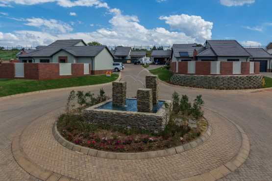 Amberfield - Free standing houses direct from developer