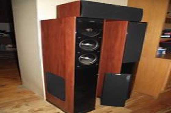 AMO SURROUND SOUND SPEAKERS PLUS ONKOYO amp HARNON KARDON AMPLIFIER FOR SALE