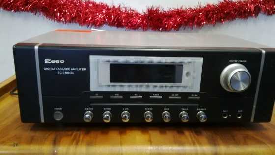 AMPLIFIER ECCO. Digetal karaoke amplifier