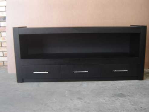 ANJA 3-DRAW TV UNIT