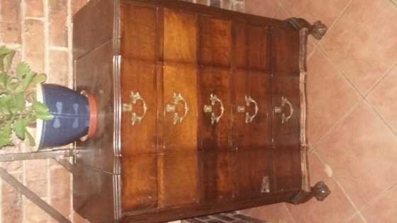 Antic chest of draws for sale - Roodepoort