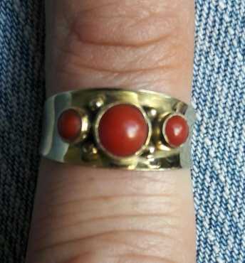 Antique 14ct Gold ring with 3 bloodstones