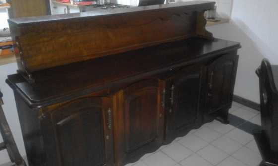 Antique 6 Seater extendable dining table with chairs and sideboard