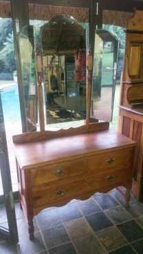 Antique dressing table