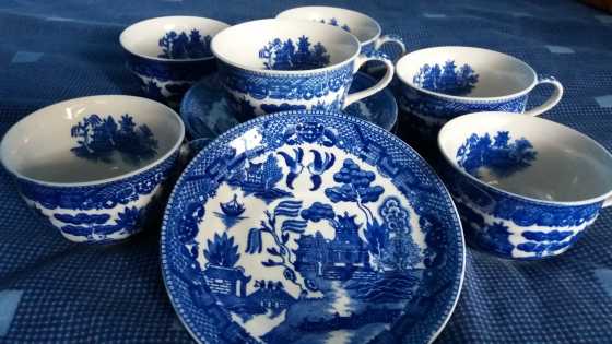 Antique Japan Blue Willow Tea Set