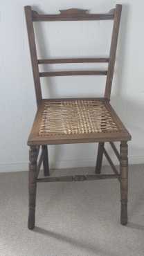 ANTIQUE RIEMPIE CHAIR