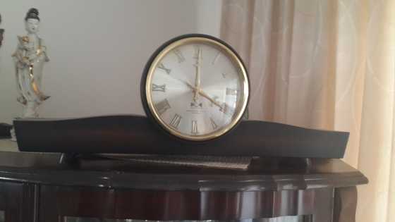 Antique Vintage Mantle Clock