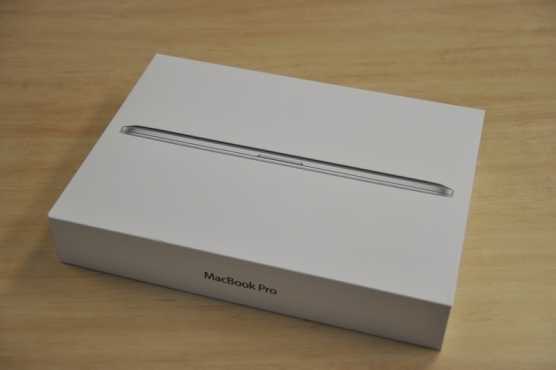 Apple 15.4quot MacBook Pro Notebook Computer with Retina Display amp Force Touch Trackpad (Mid 2015) MFR