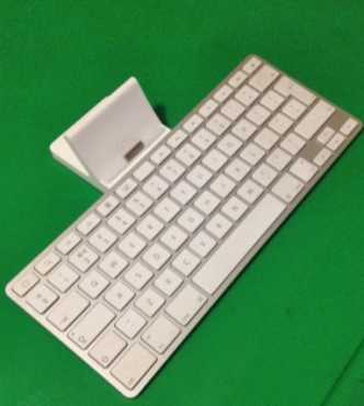 Apple ipad 2 dock keyboard