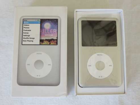 Apple iPod Classic 160GB Silver Like New
