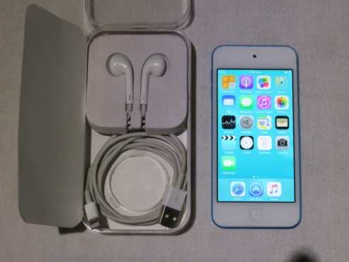 Apple iPod Touch 32GB White 5th Generation