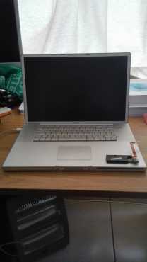 Apple MAC Powerbook G4 1.5GHz 17quot