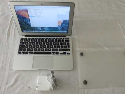 Apple Macbook Air, i5 processor 1.4GHz 2014 model A1465