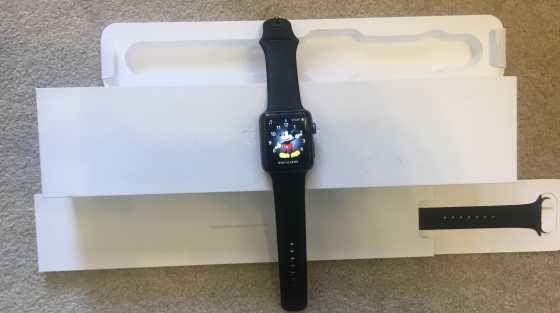 Apple watch series 2 Aluminium Space grey
