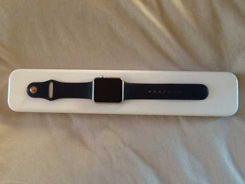 Apple Watch Sport 42mm gold with midnight blue sport band