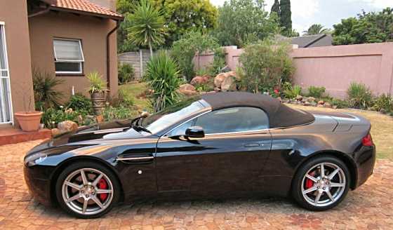 Aston Martin Vantage Roadster