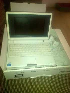 Asus EEE pc 2G surf, pure whit