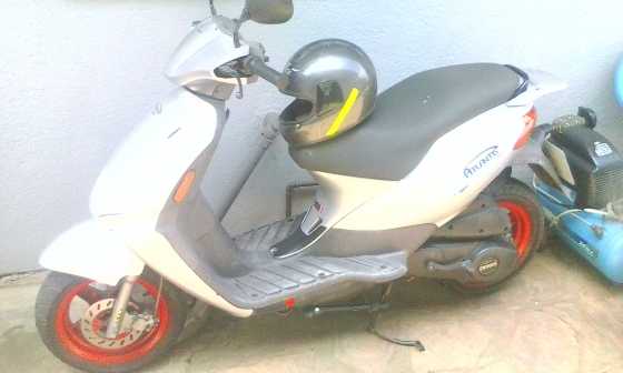 atlantis derbi scooter