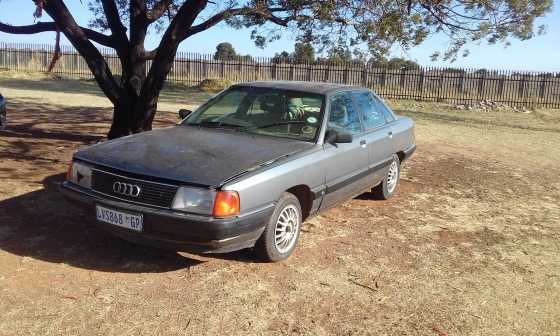 Audi 1989 500E