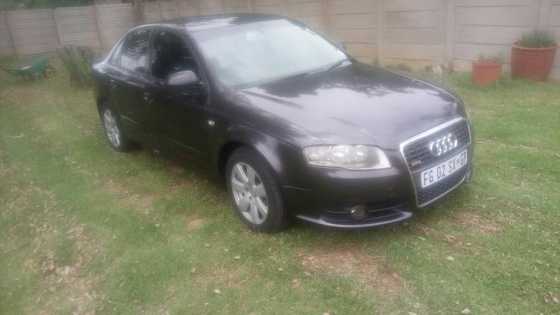 AUDI a4 2.0 S-Line